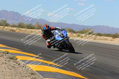 media/Oct-08-2022-SoCal Trackdays (Sat) [[1fc3beec89]]/Turn 7 Inside (145pm)/